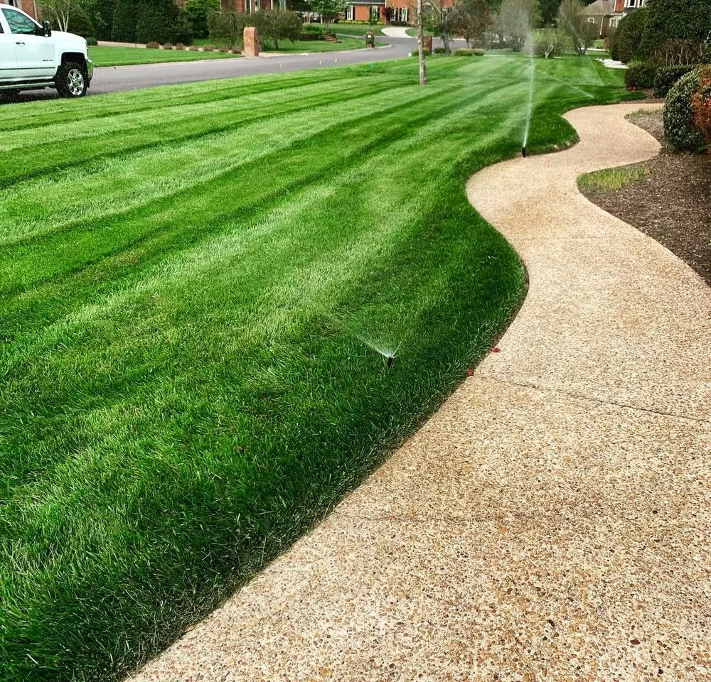 Custom yard cleanup service for beautiful yards in Cookeville, TN by Safari Lawn & Landscape