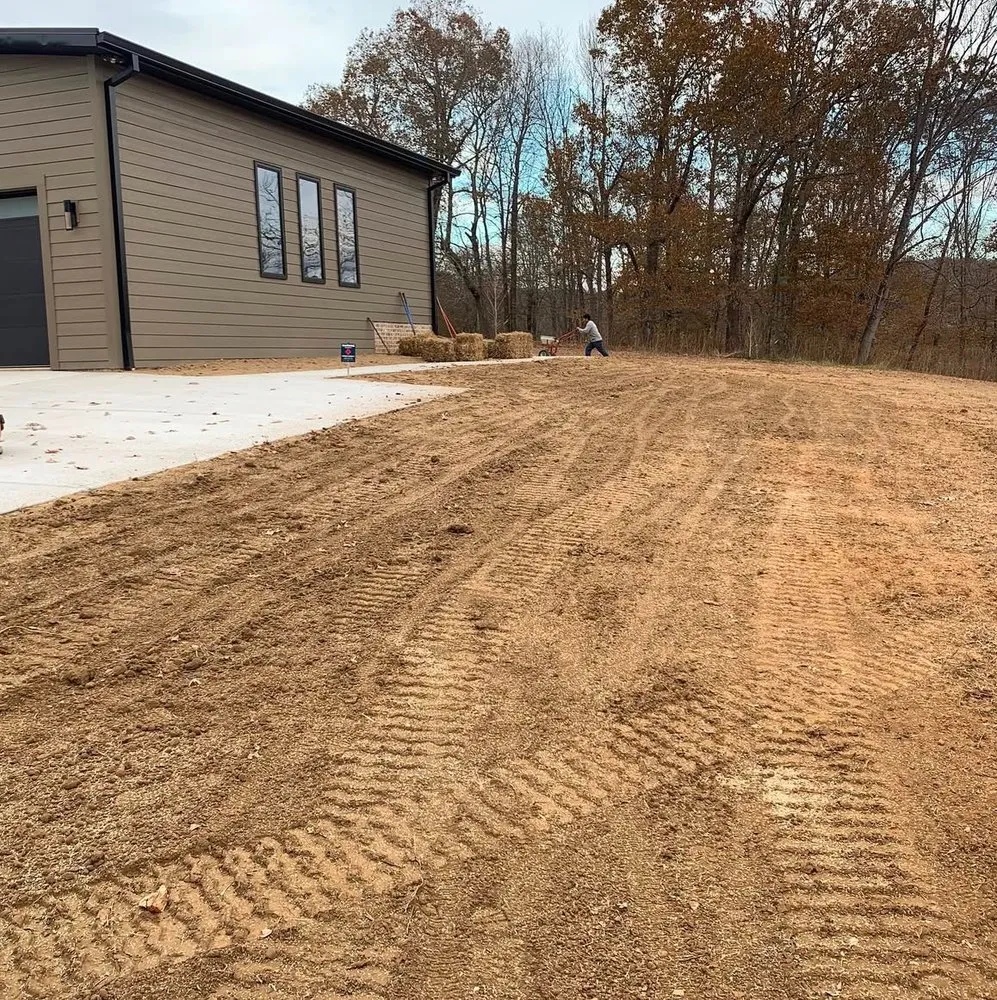 Reliable yard cleanup service experts serving Cookeville, TN - Safari Lawn & Landscape