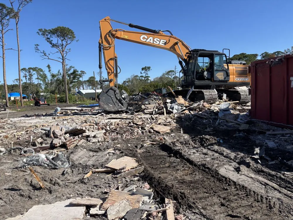 Top-rated lawn care service in Fort Pierce, FL by Safe Guard Environmental