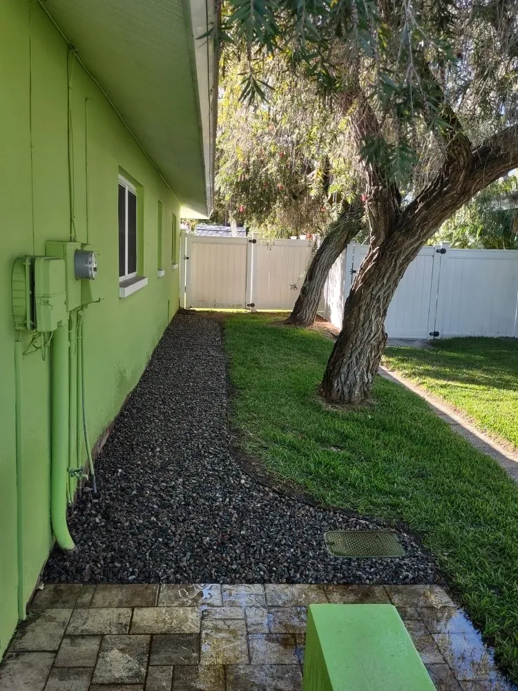 Reliable lawn care service in Dunedin, FL - Safefer Landscaping