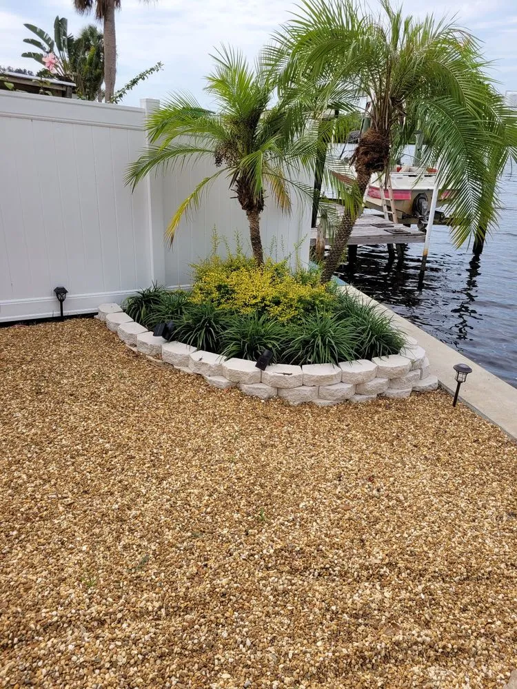 Custom garden landscaping in Dunedin, FL - Safefer Landscaping