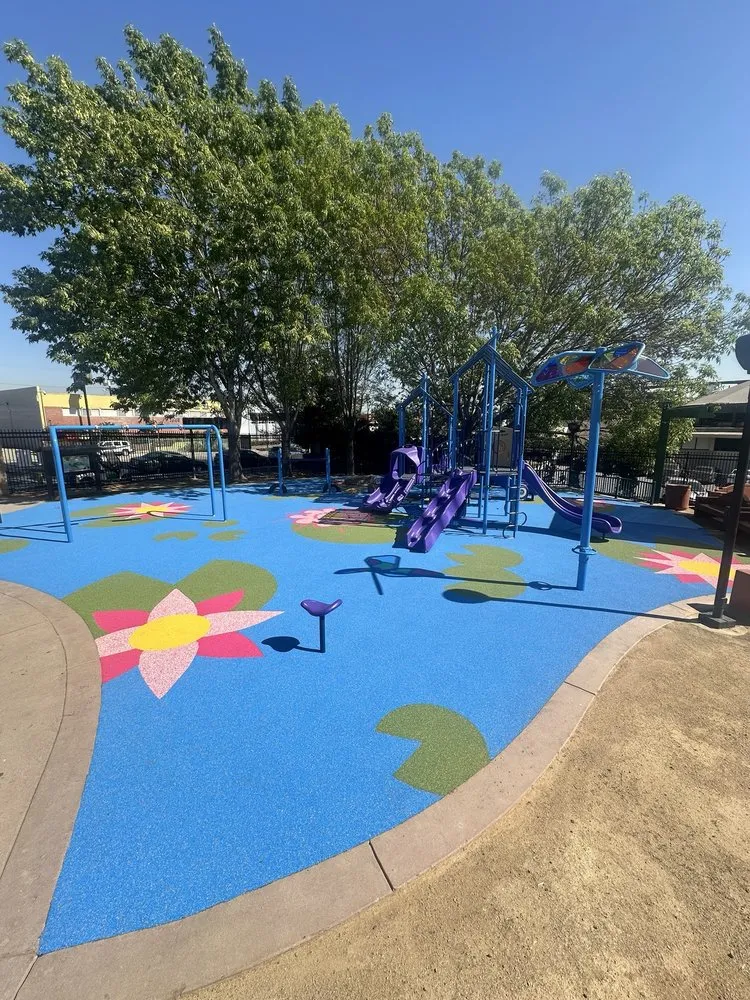 Professional lawn care service in Compton, CA - SafePlay, Inc.