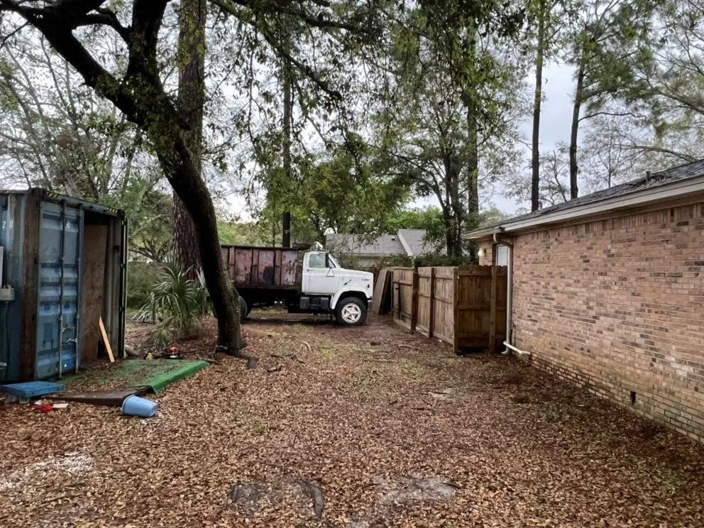 Professional residential landscaping experts serving Navarre, FL - saffron Lynn young