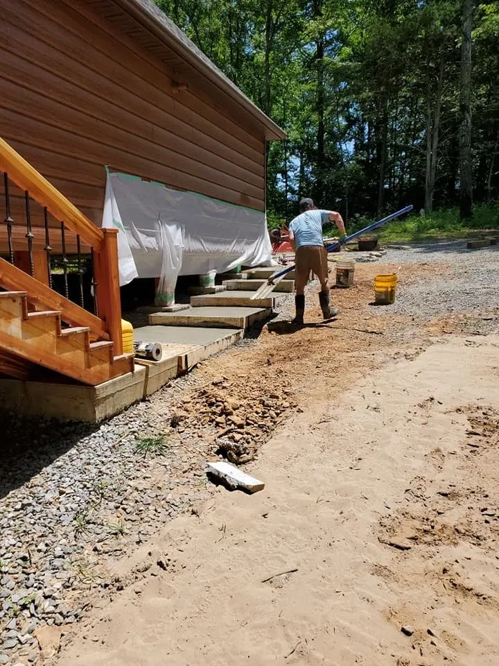 Affordable landscaping services experts serving Carbondale, IL - SAGE Construction & Landscaping