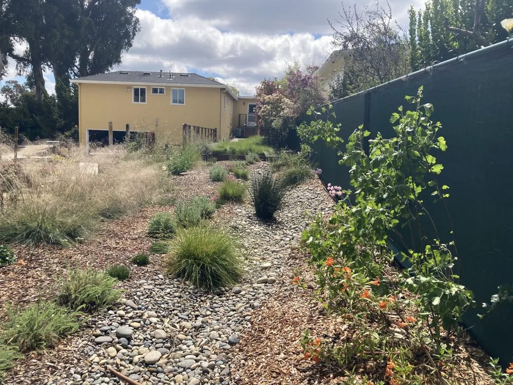 Top-rated garden landscaping in Redwood City, CA by Sagebrush Garden Design