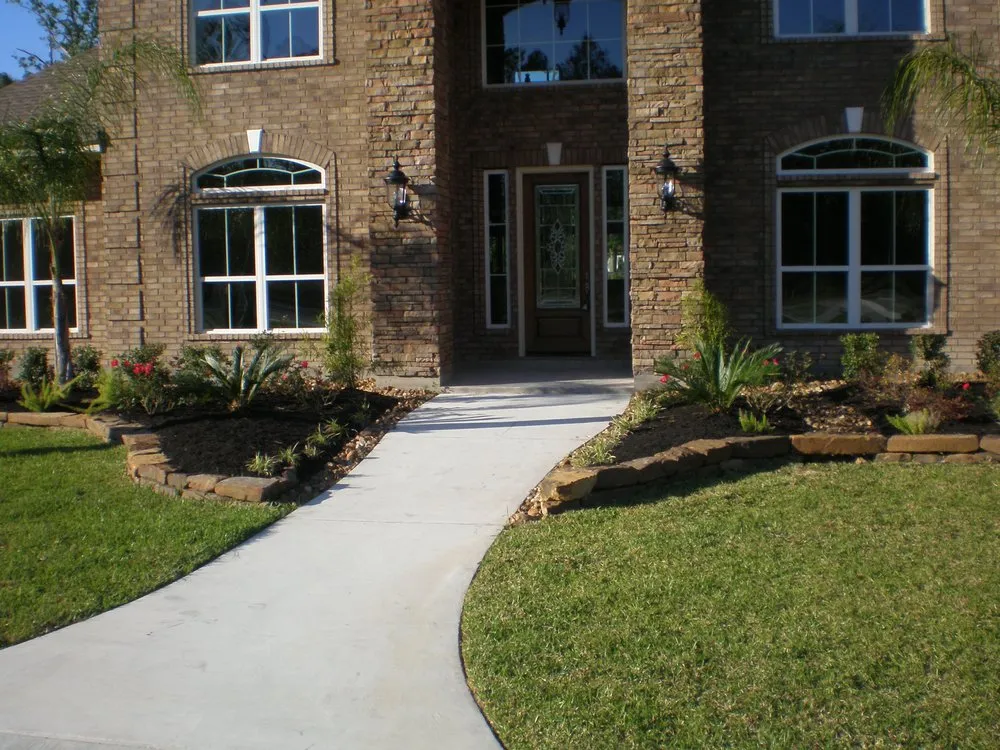 Affordable lawn care service in Spring, TX - Sago's Landscaping