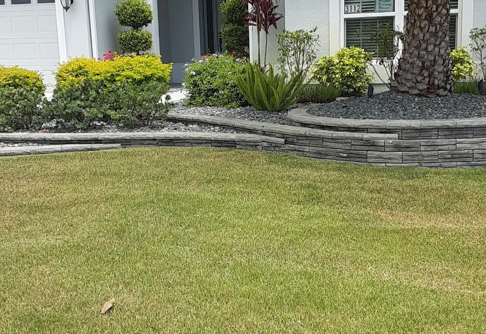 Expert yard maintenance for residential properties in Fruitland Park, FL by Saimon Sam
