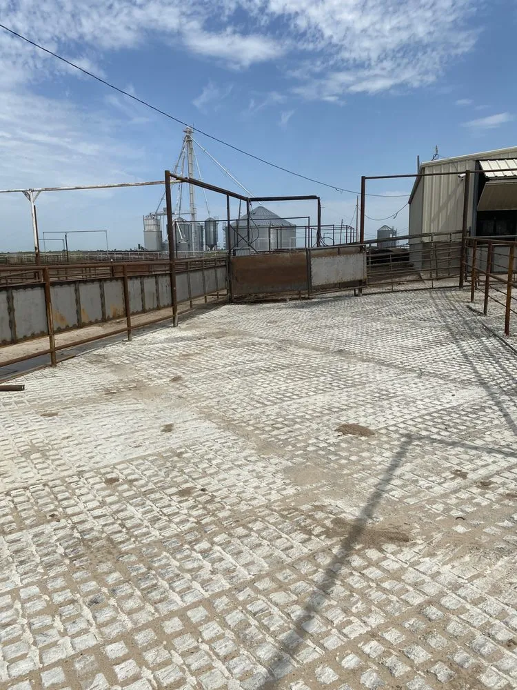 Local garden landscaping in Great Bend, KS - Saints Works