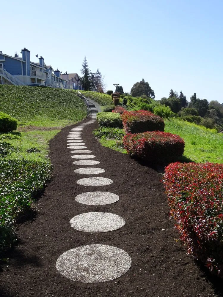 Expert garden landscaping in Discovery Bay, CA - Saitta's Gardening & Landscape