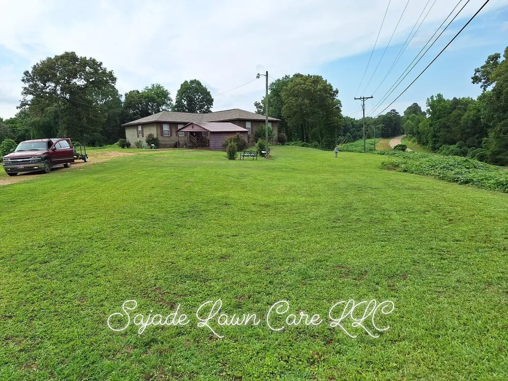 Expert lawn care service in Lexington, MS - Sajade Lawn Care