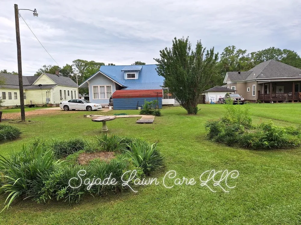 Affordable garden landscaping for year-round maintenance across Lexington, MS - Sajade Lawn Care