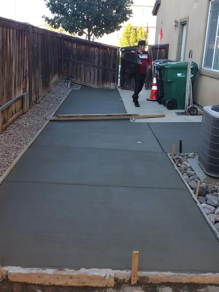 Affordable landscaping services experts serving Beaumont, CA - Sal Rocha Landscaping & Fencing