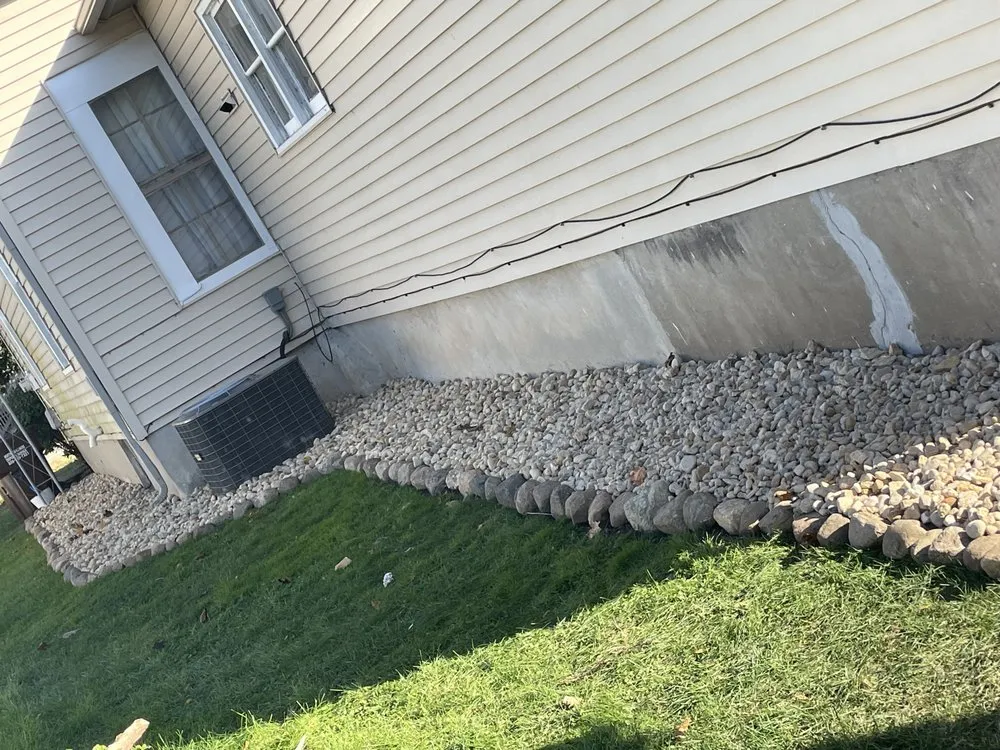 Custom garden landscaping experts serving Rockford, IL - Sal Tranchina