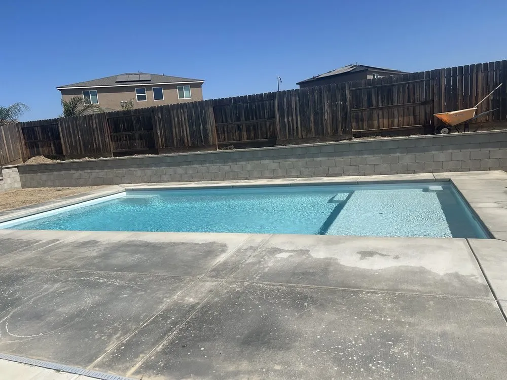 Top-rated yard cleanup service in Clovis, CA - Salas Concrete