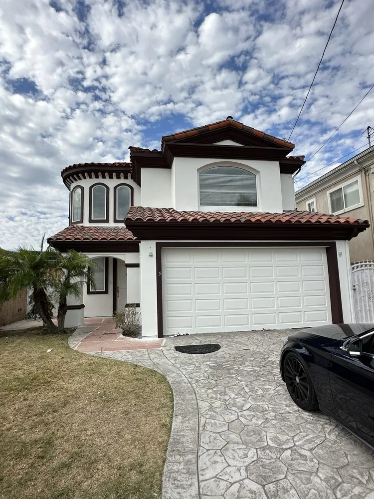 Affordable lawn care service in Bassett, CA by Salas Construction & Landscaping