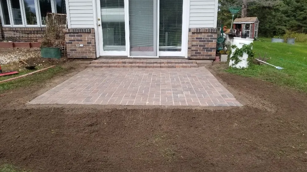 Reliable lawn mowing service for year-round maintenance in Springdale, AR by Salawn's lawncare and landscaping