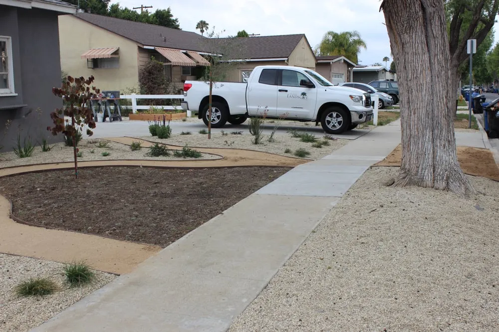 Professional yard maintenance experts serving Burbank, CA - Salazar Landscape