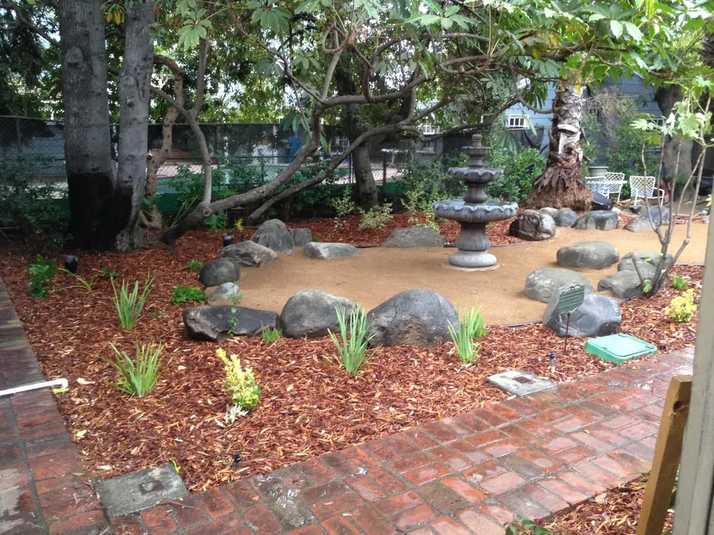 Custom lawn mowing service experts serving Burbank, CA - Salazar Landscape