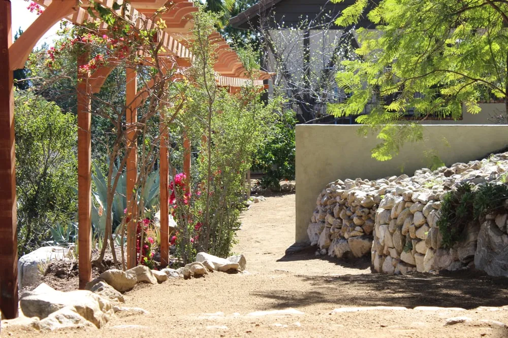 Local garden landscaping in Burbank, CA by Salazar Landscape