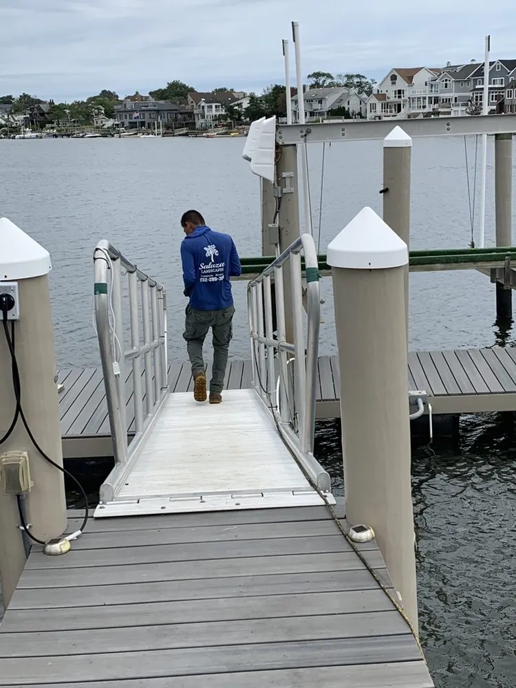 Top-rated yard cleanup service in Jamesburg, NJ by Salazar Landscaping Commericial