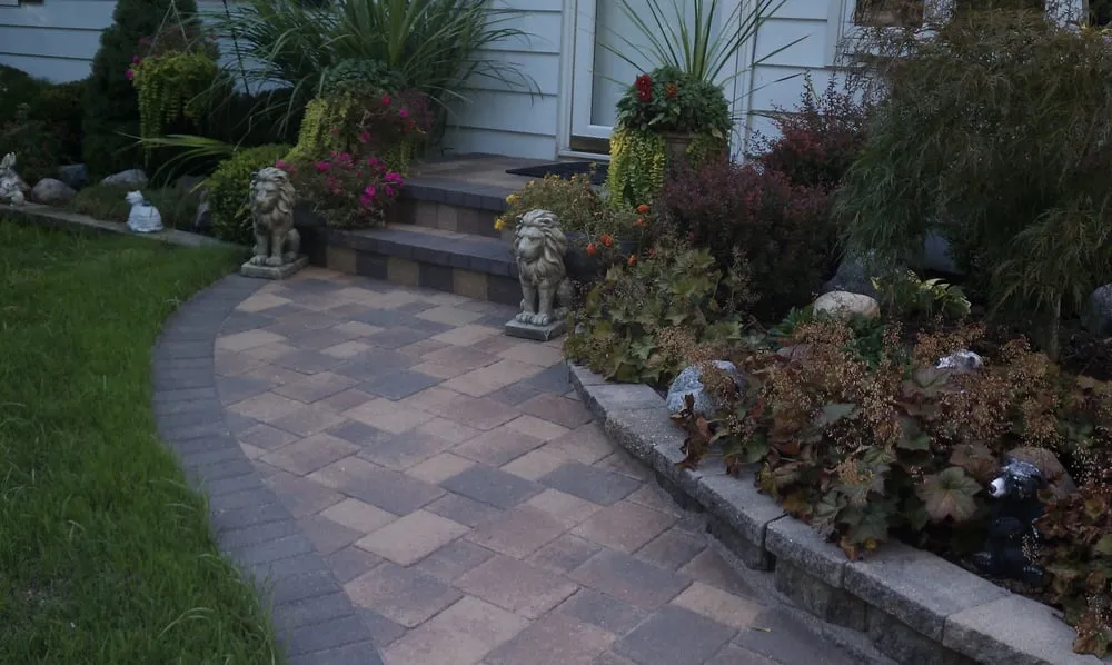 Affordable yard cleanup service in Rolling Meadows, IL - Salazar Landscaping