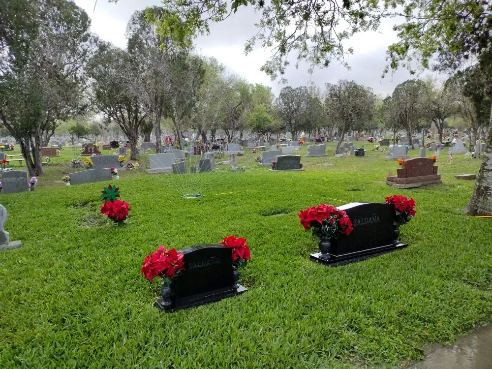 Top-rated lawn care service for beautiful yards in Kingsville, TX by Salazar Lawn Care