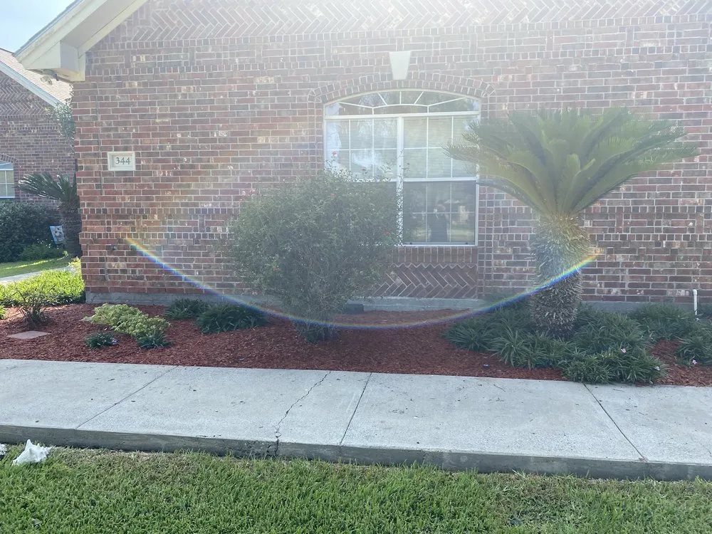 Local garden landscaping for beautiful yards across Kingsville, TX - Salazar Lawn Care