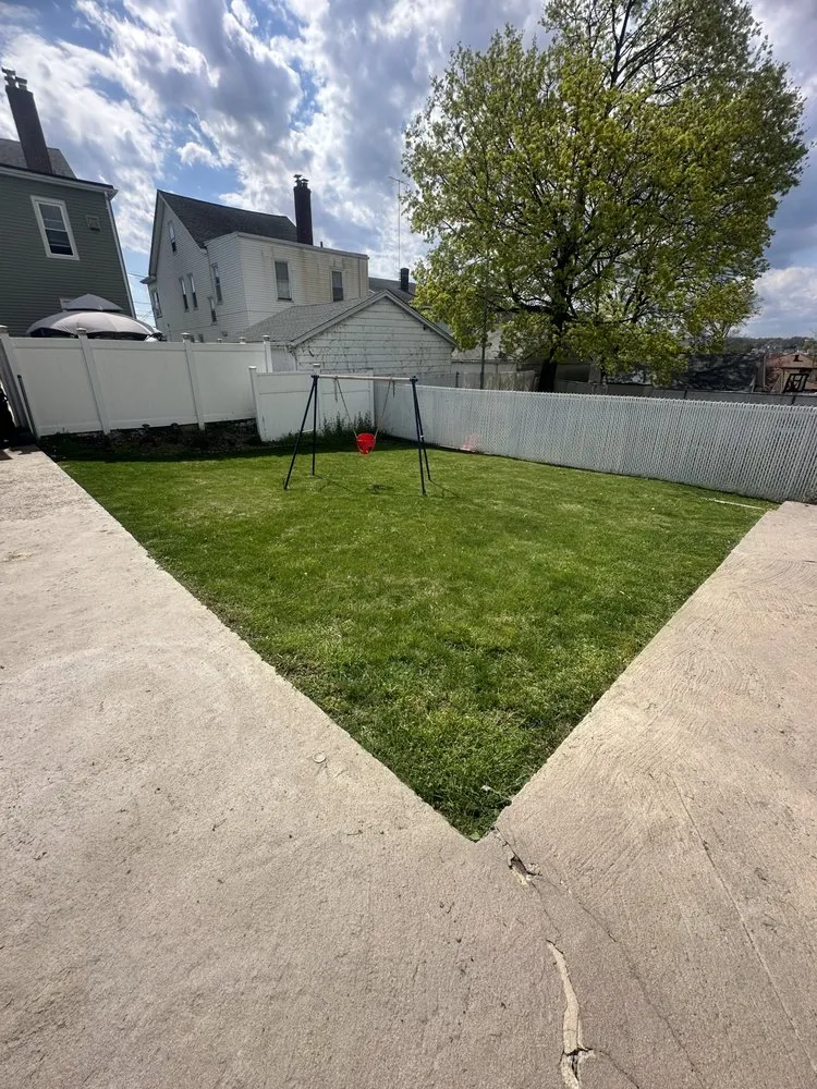 Trusted lawn mowing service experts serving Paterson, NJ - Salcedo Platinum Services