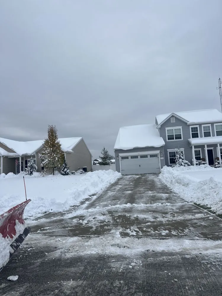 Affordable residential landscaping for year-round maintenance in Painesville, OH by Saldana Landscaping