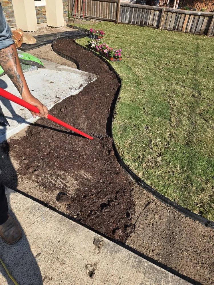 Reliable lawn care service in Edinburg, TX - Saldana Pro