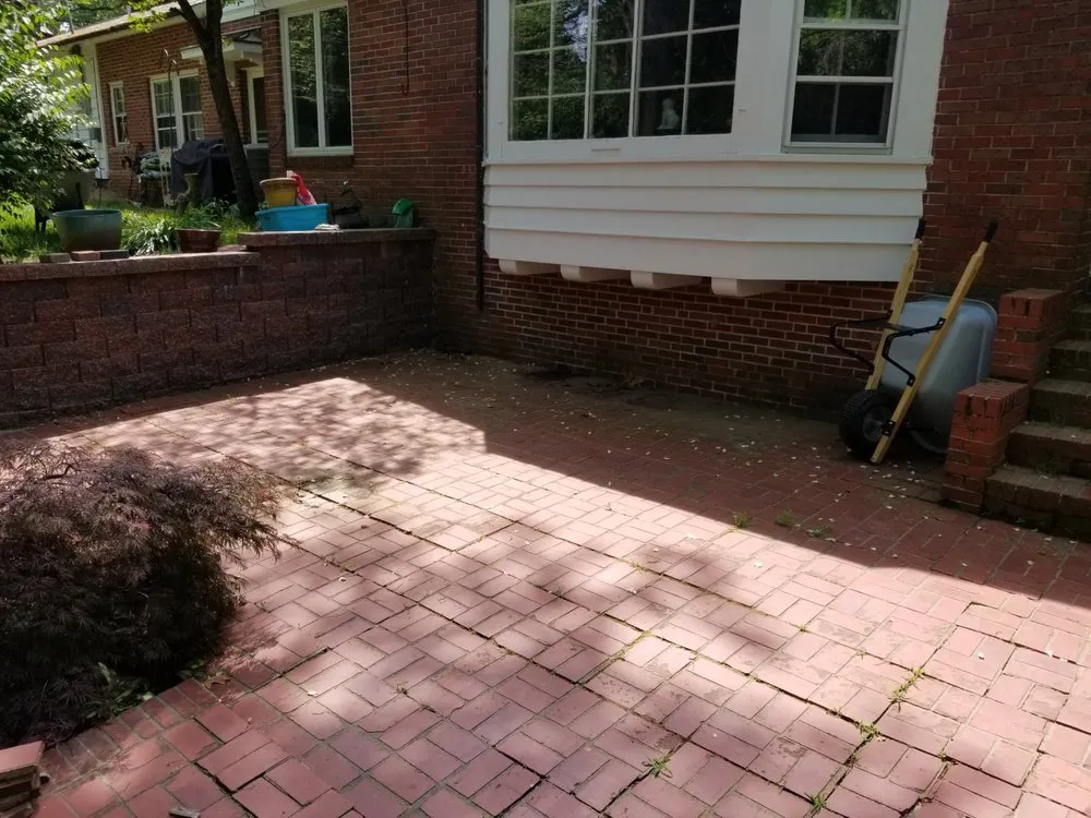 Local garden landscaping in Fairview Heights, IL by Saldana's Company