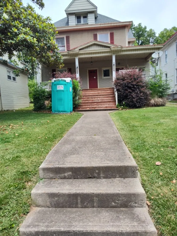 Custom lawn care service experts serving Salem, VA - Salem Family Mowing