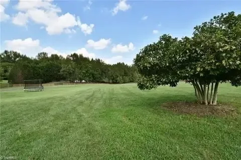 Top-rated outdoor landscaping in Advance, NC - Salem Lawn Care