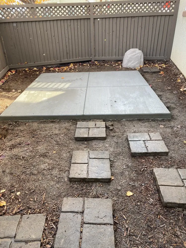 Trusted lawn care service near you in Elk Grove, CA by Salen's Landscaping