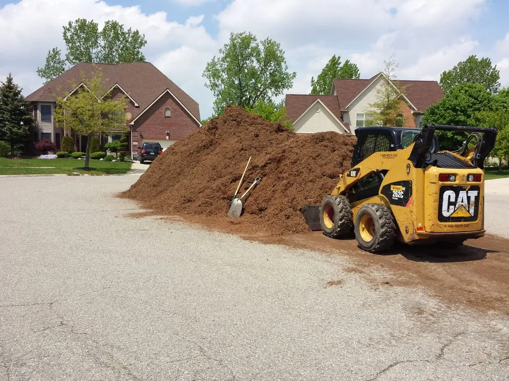 Reliable yard maintenance in Milan, MI - Salient Landscaping
