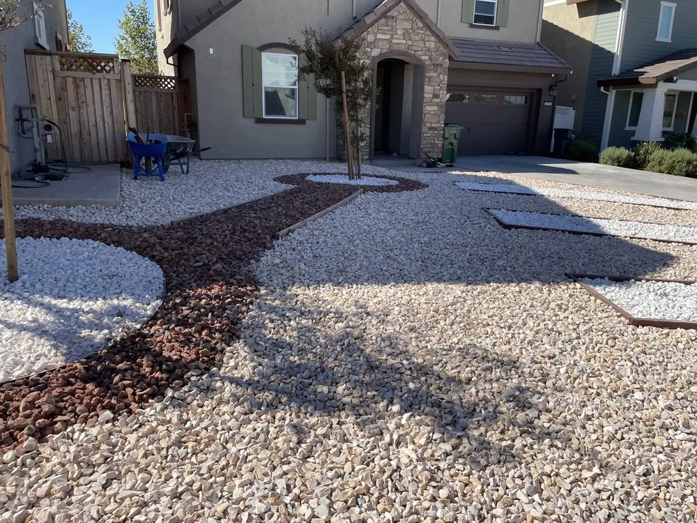 Affordable lawn care service in Modesto, CA by Salinas Build One