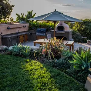 Top-rated lawn care service for beautiful yards across Carpinteria, CA - Salinas Construction Landscape