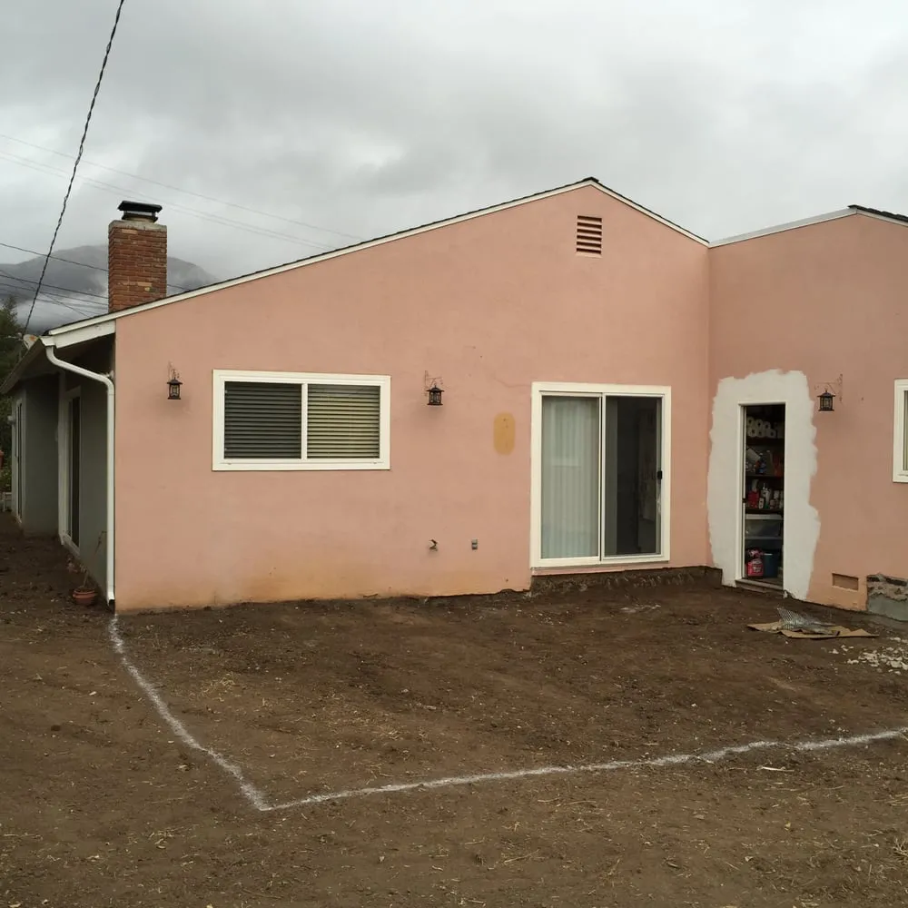 Custom yard maintenance experts serving Carpinteria, CA - Salinas Construction Landscape