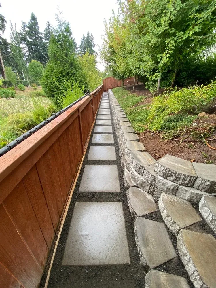 Custom lawn mowing service in Tigard, OR by Salinas Landscape