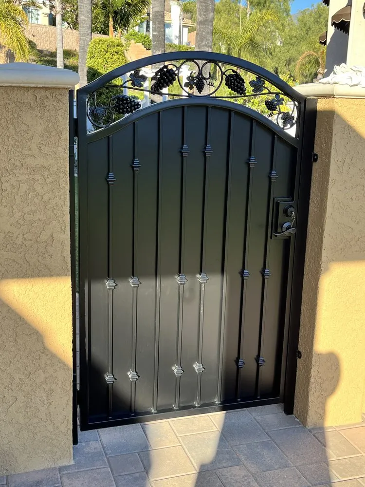 Top-rated landscape design experts serving Anaheim, CA - Salinas Landscaping