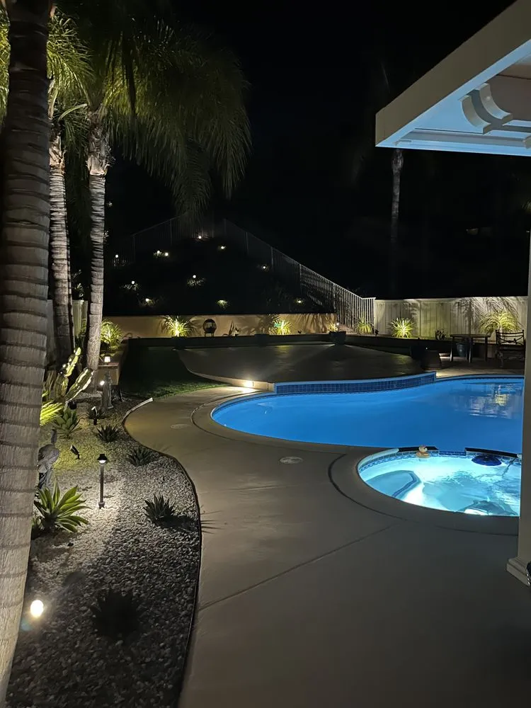 Custom outdoor landscaping experts serving Anaheim, CA - Salinas Landscaping