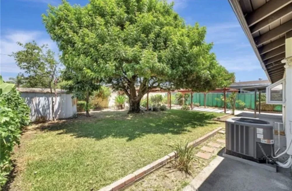 Top-rated lawn mowing service experts serving Pasadena, CA - Salina’s Landscaping