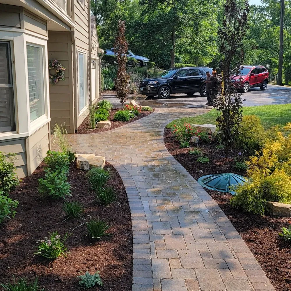 Reliable residential landscaping in Round Lake, IL by Salinas Landscaping