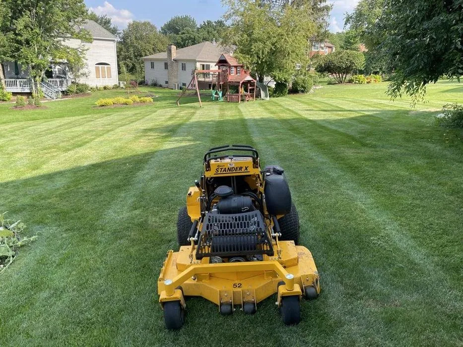 Expert garden landscaping in West Chicago, IL by Salinas Outdoor Living