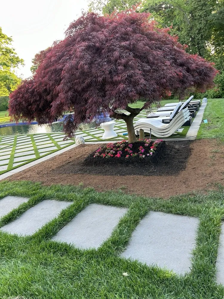 Reliable garden landscaping in Glen Cove, NY by Salmeron Landscaping