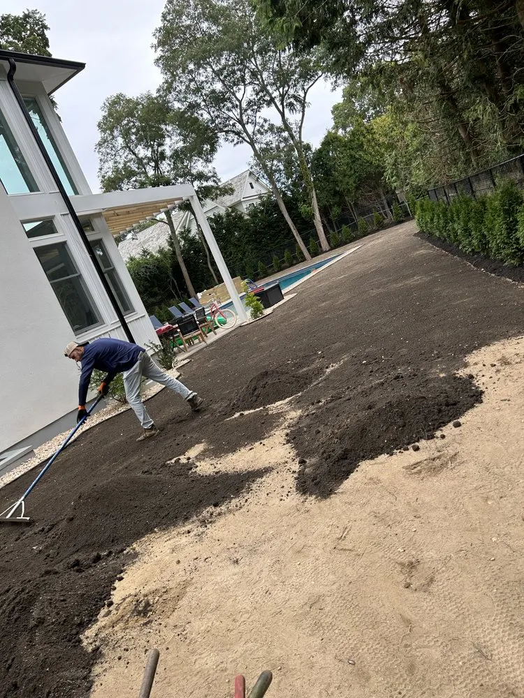 Expert garden landscaping for beautiful yards in Glen Cove, NY by Salmeron Landscaping