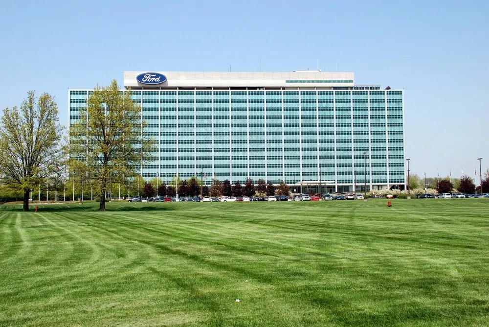 Trusted lawn mowing service for homes in Tiptonville, TN by Salmon Enterprises