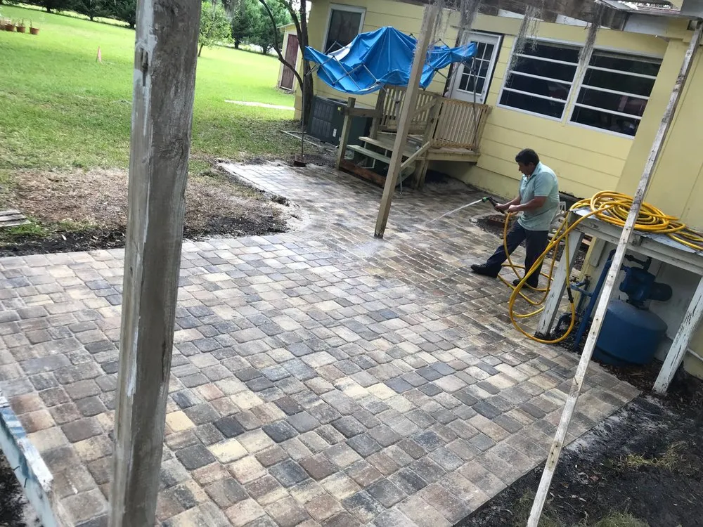 Expert lawn mowing service in Fernandina Beach, FL by Salomon General Corporation