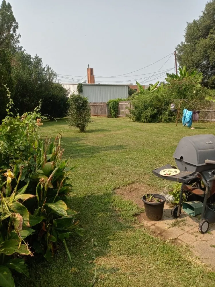 Affordable garden landscaping near you in Shreveport, LA by Salone's Family Welding and Lawn care