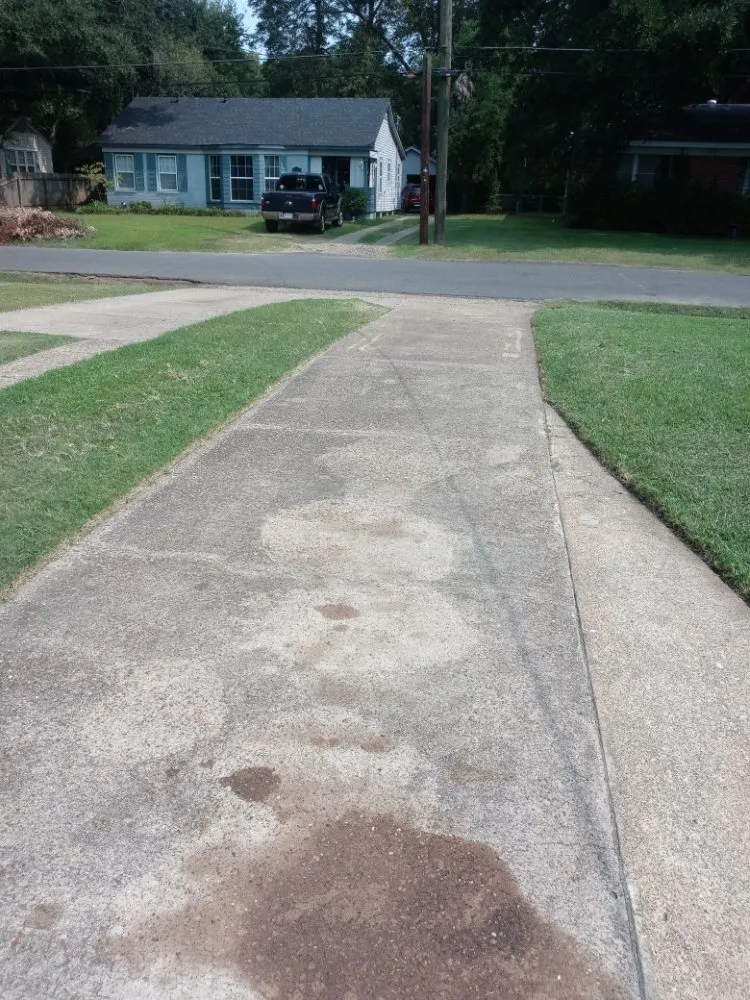 Top-rated outdoor landscaping for residential properties across Shreveport, LA - Salone's Family Welding and Lawn care